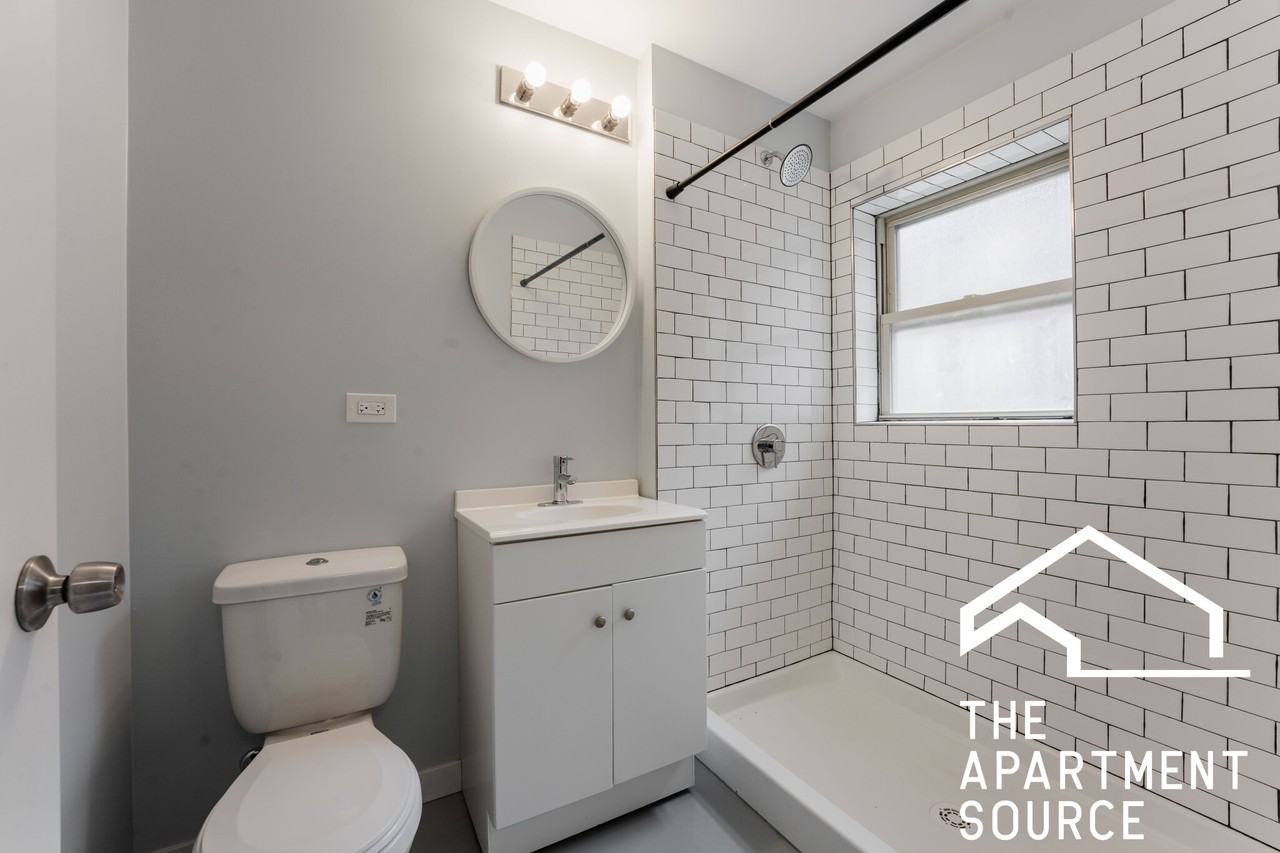 4700 N Racine Ave #312 - Photo 6 of 31