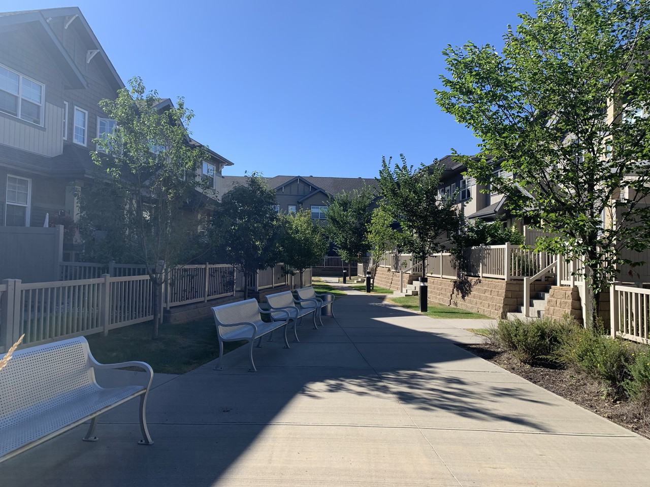 Beautiful 2 bed 2.5 bath townhouse*Double Garage*Dual master bedrooms*Balcony! Apartments 4029