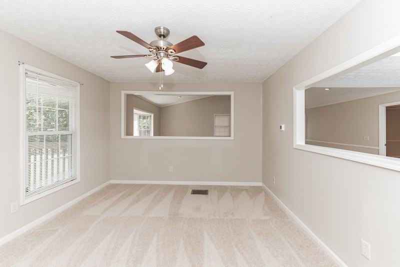 411 Old Brown Rd - Photo 2 of 24