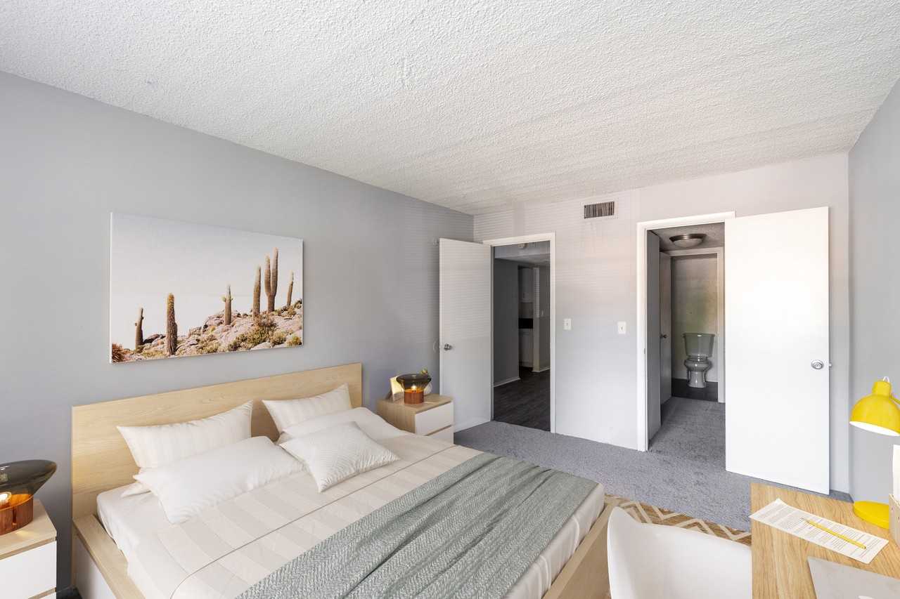 The Lenox Apartments - Photo 5 of 89