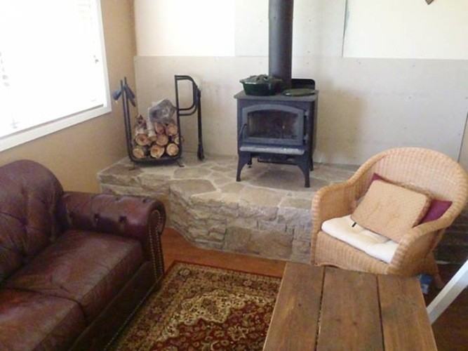 3010 Hawk St - Photo 3 of 23