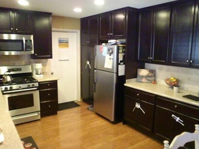 3010 Hawk St - Photo 2 of 23