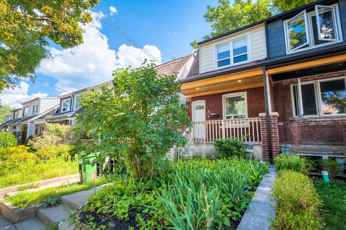 3 Murdock Ave - Photo 2 of 50