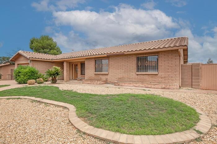 7516 W Tenderfoot Dr - Photo 2 of 32