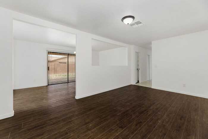 7516 W Tenderfoot Dr - Photo 3 of 32