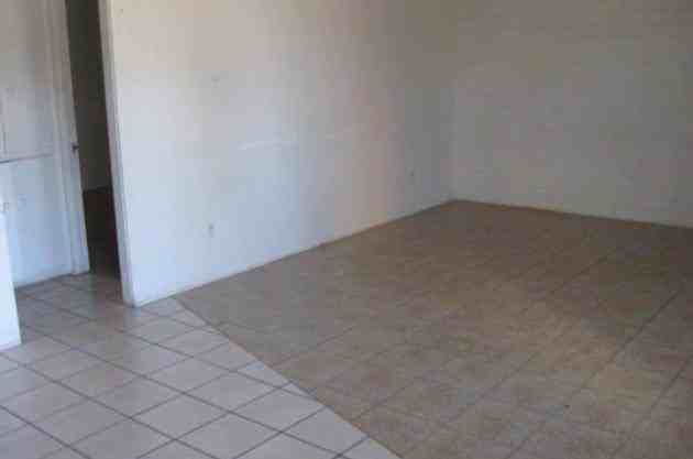 1325 North Navajo Street - Photo 2 of 4