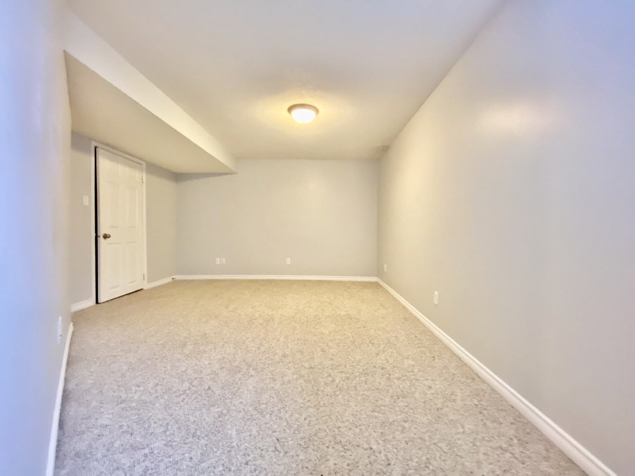 9914 96 Ave #B - Photo 3 of 11