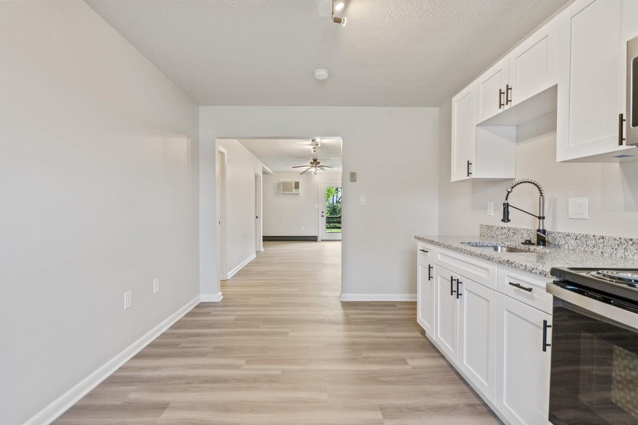 2520 Bradford Ct #2520 - Photo 4 of 50