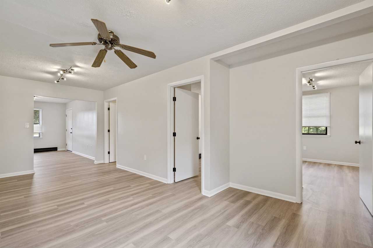 2520 Bradford Ct #2520 - Photo 5 of 50