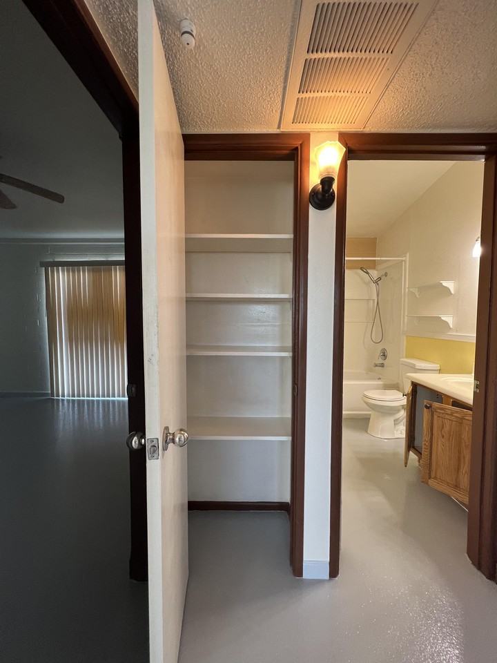 4803 E Willetta St #4 - Photo 5 of 17