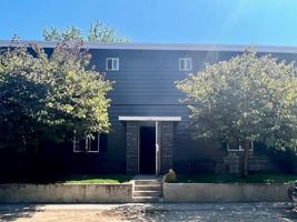 featured image of 310 W Thatcher St