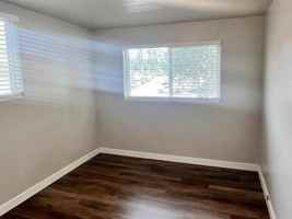 featured image of 310 W Thatcher St