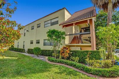 1786 Hammock Blvd #218