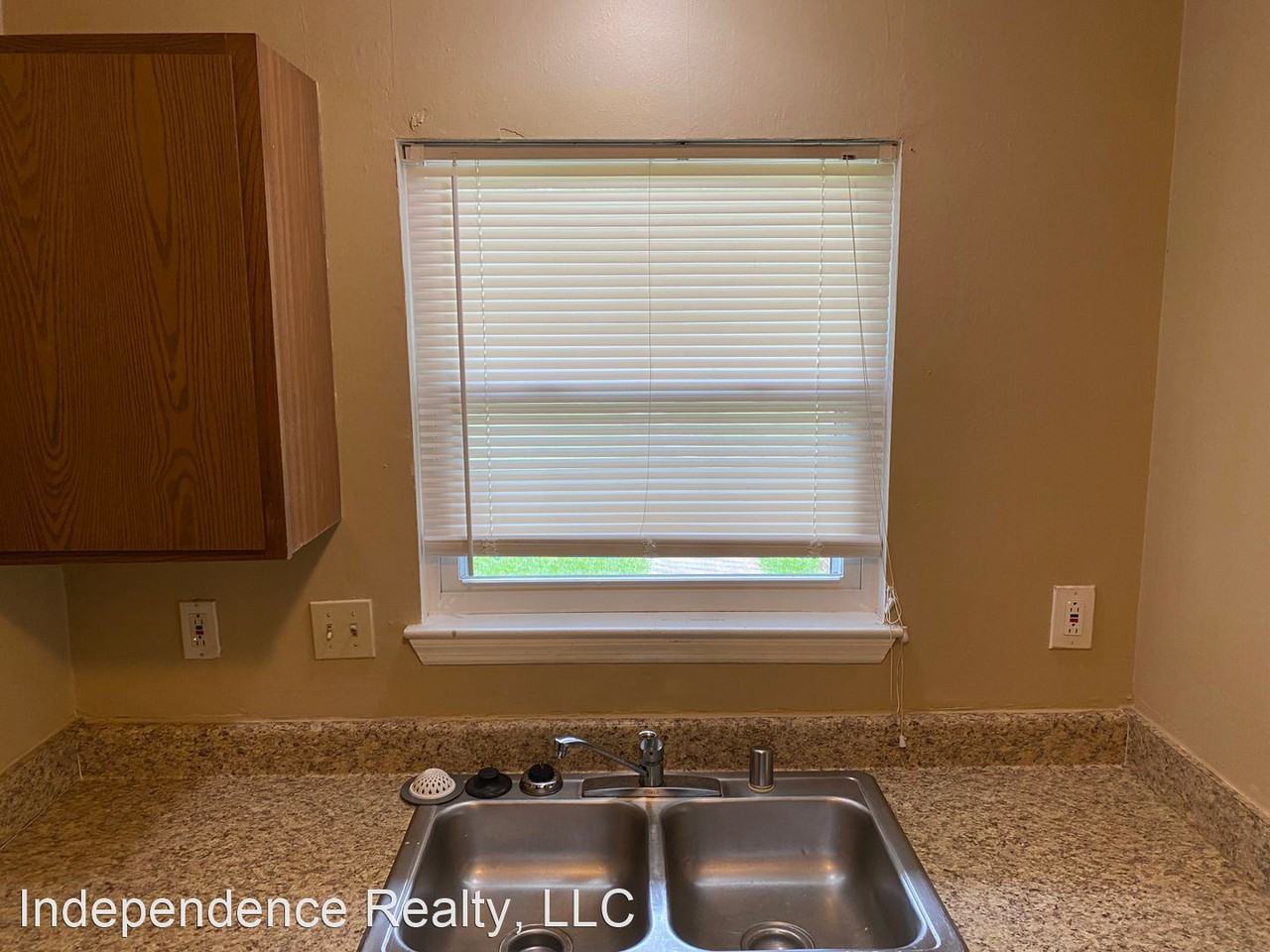 124 Westscott Drive - Photo 2 of 16
