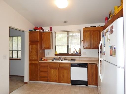 2219 S Elkhart St - Photo 2 of 12