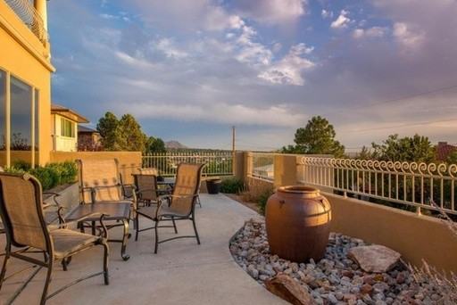 504 Camino De La Sierra NE - Photo 3 of 23