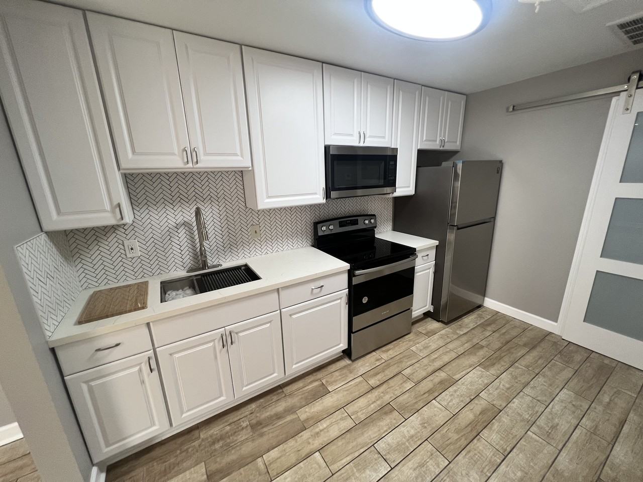 2855 Saint Charles Ave #311 - Photo 2 of 7