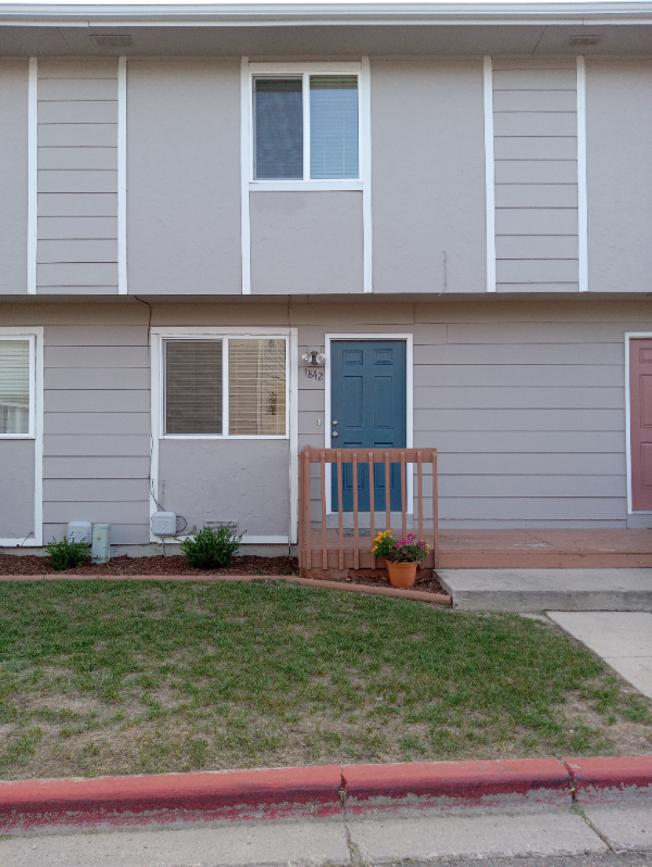 1842 Zebulon Drive - Photo 2 of 24