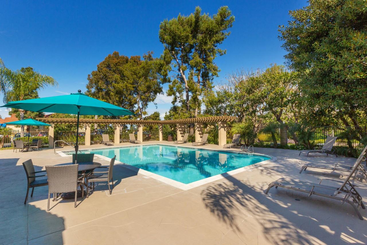 Elán Shadowridge Meadows Apartments - Photo 3 of 36