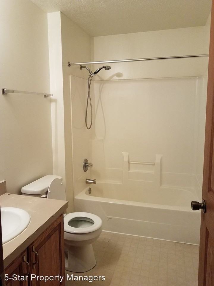 1113 Garden St - Photo 3 of 16