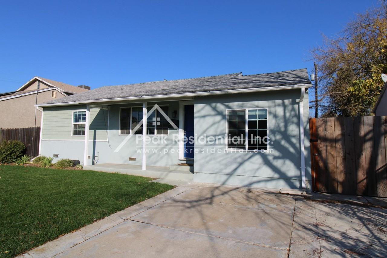 1519 Sterling St - Photo 2 of 20