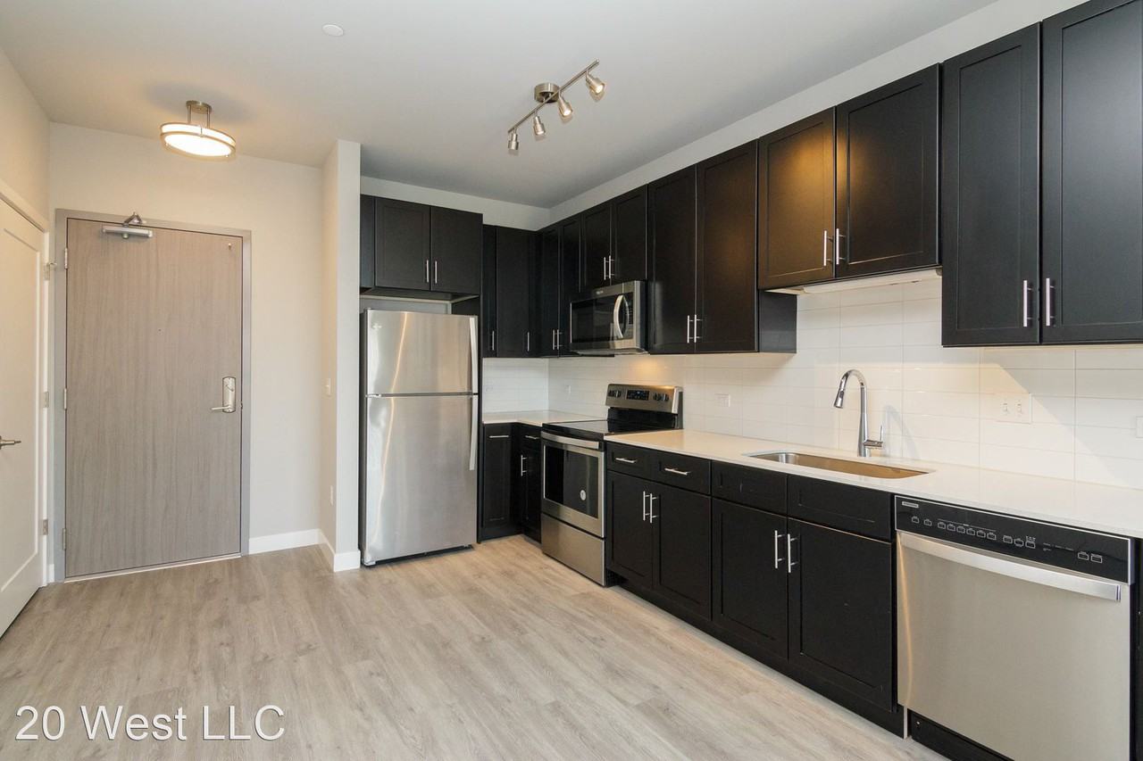 20 West Apartments 20 W Northwest Hwy, Mount Prospect, IL 60056 Zumper