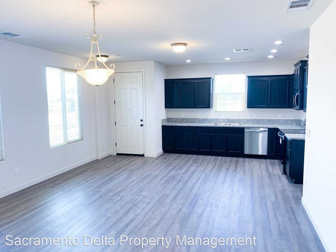 6801 Mangosteen Lane - Photo 2 of 23