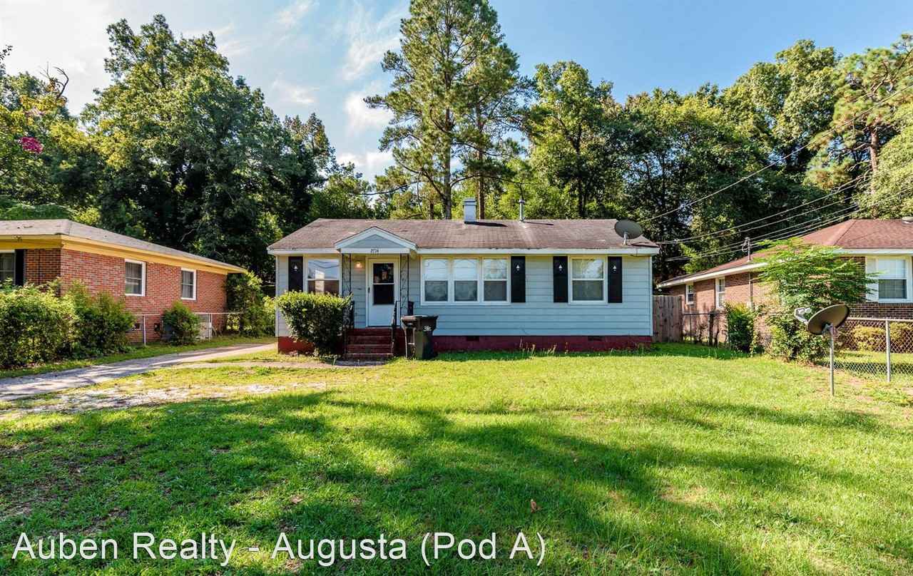 2714 Royal St - Photo 2 of 30