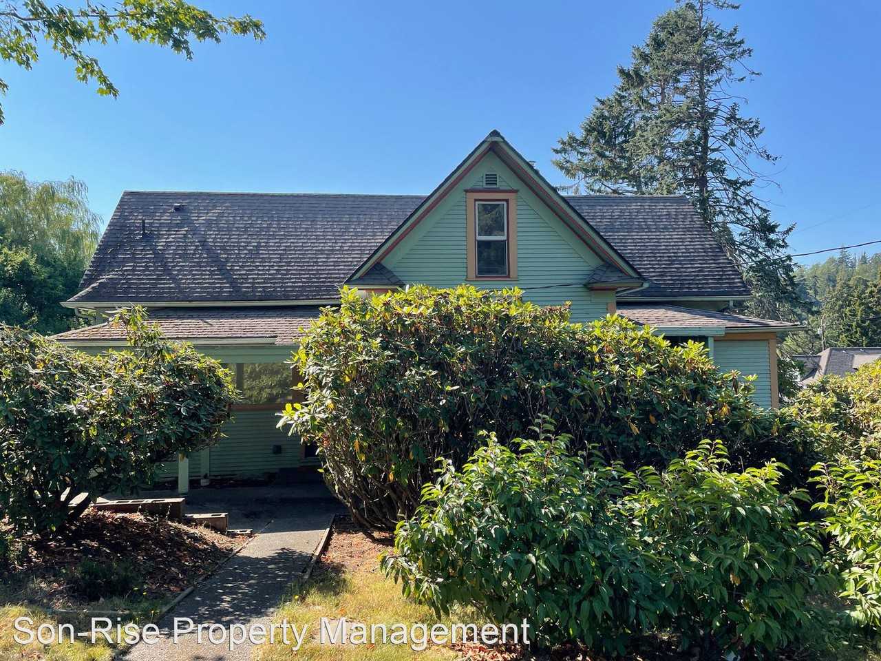 2314 Harris Ave - Photo 2 of 34