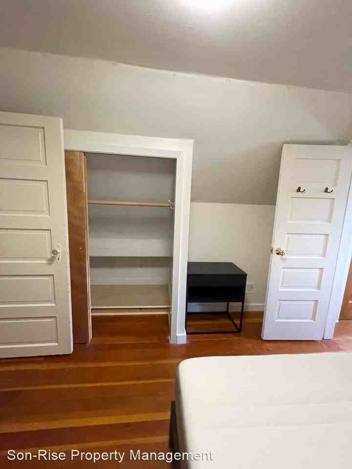 2314 Harris Ave - Photo 3 of 34