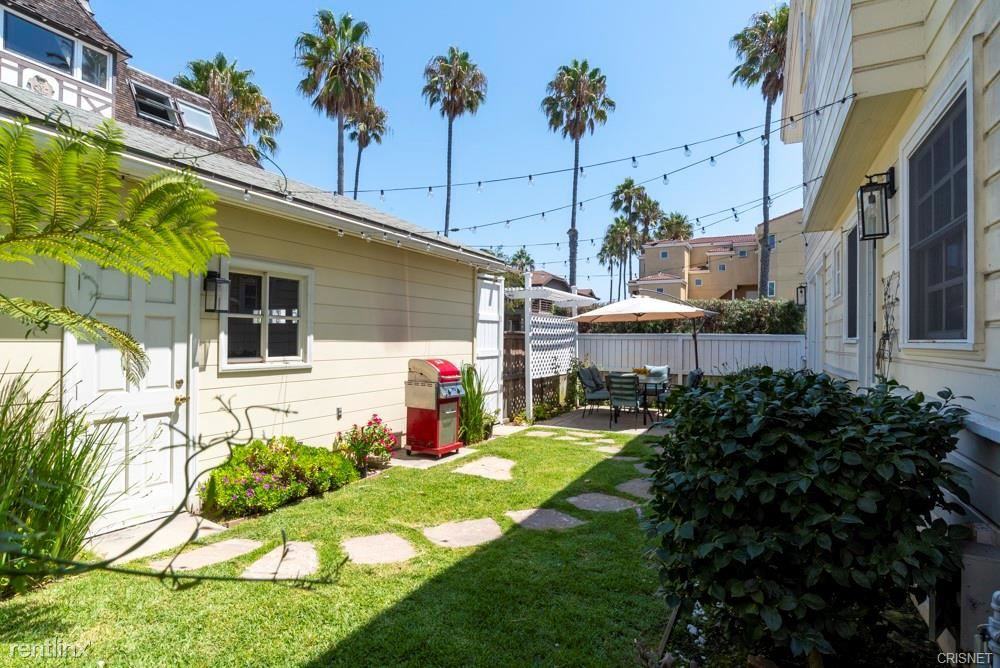 3235 E Ocean Blvd - Photo 2 of 8