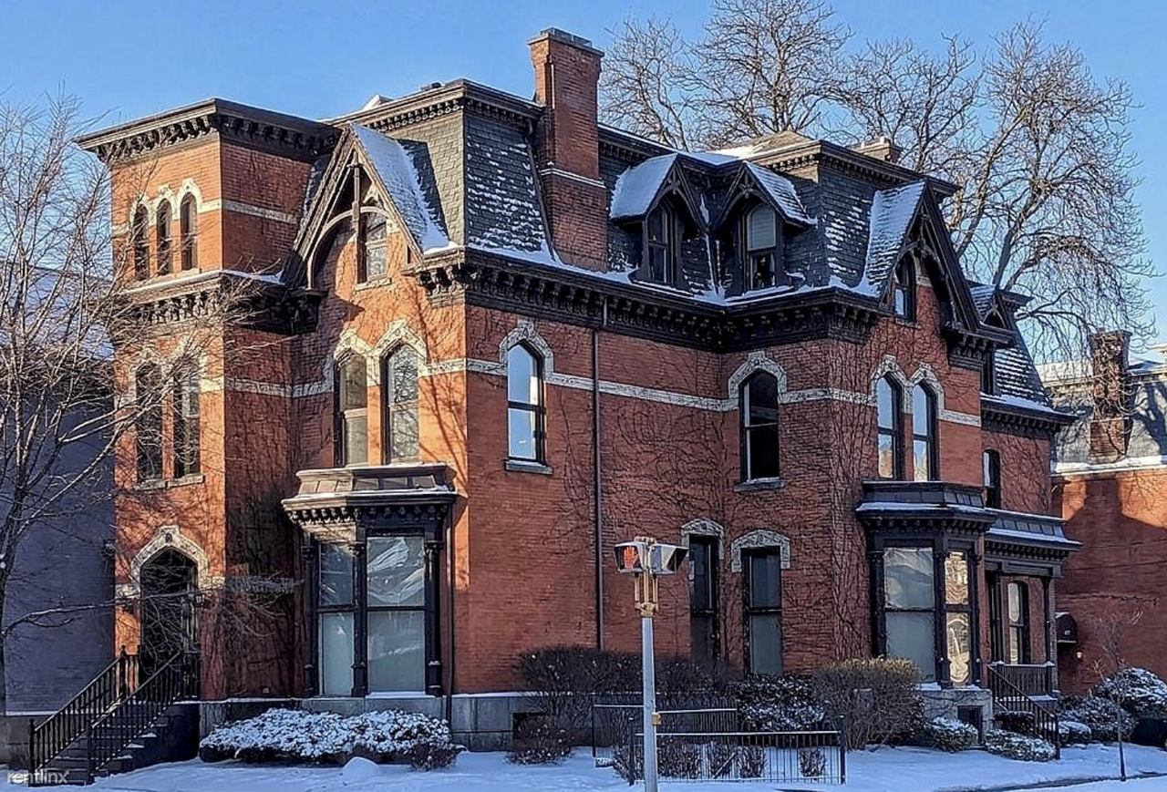 414 Franklin St - Photo 3 of 12