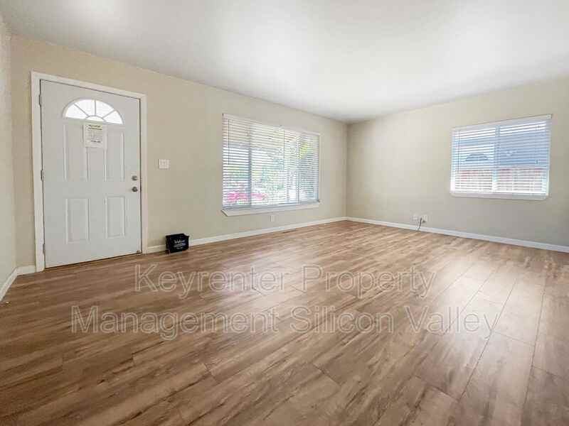 4951 Union Ave #4951 - Photo 2 of 15