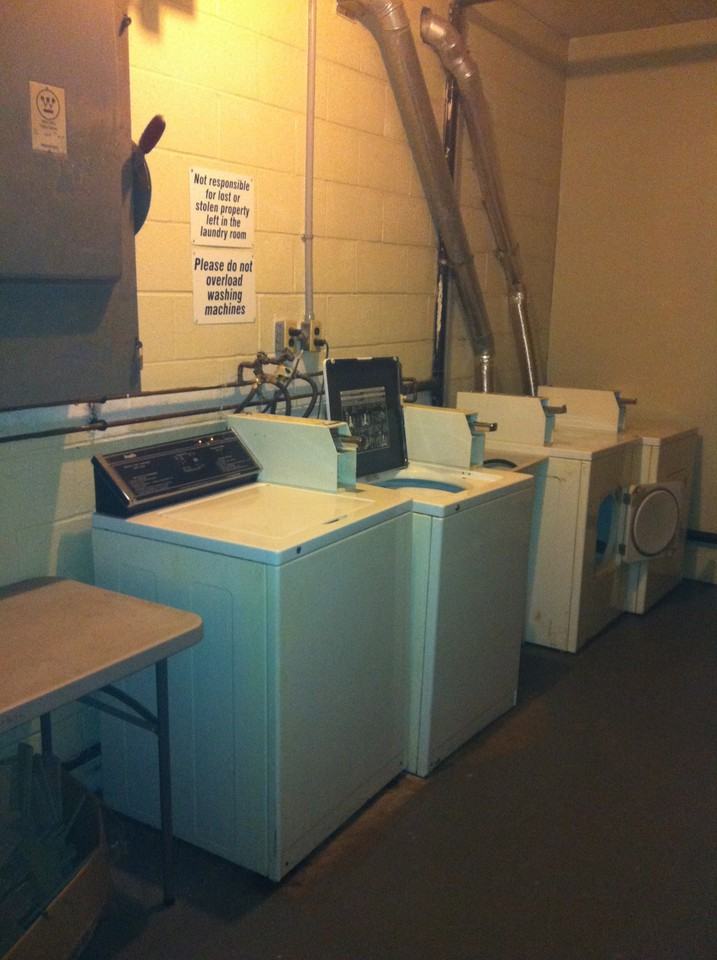 892 Campbell Ave - Photo 4 of 5