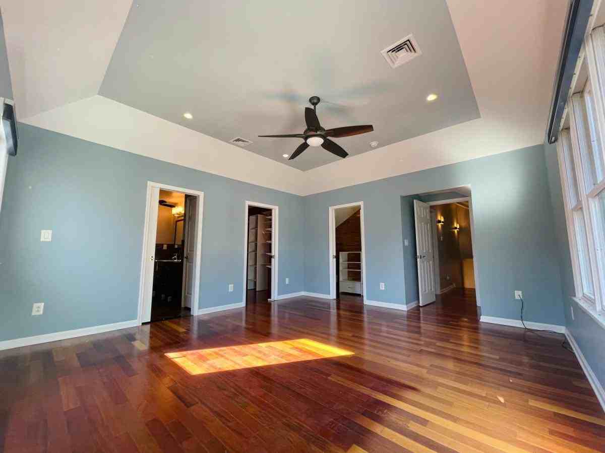 436 Huntington Rd #1 - Photo 2 of 10