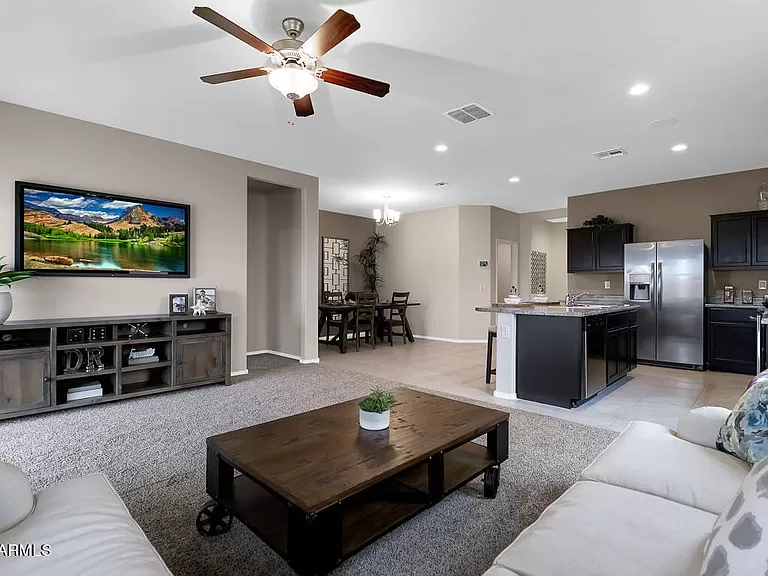 24660 N Barley Rd - Photo 3 of 7