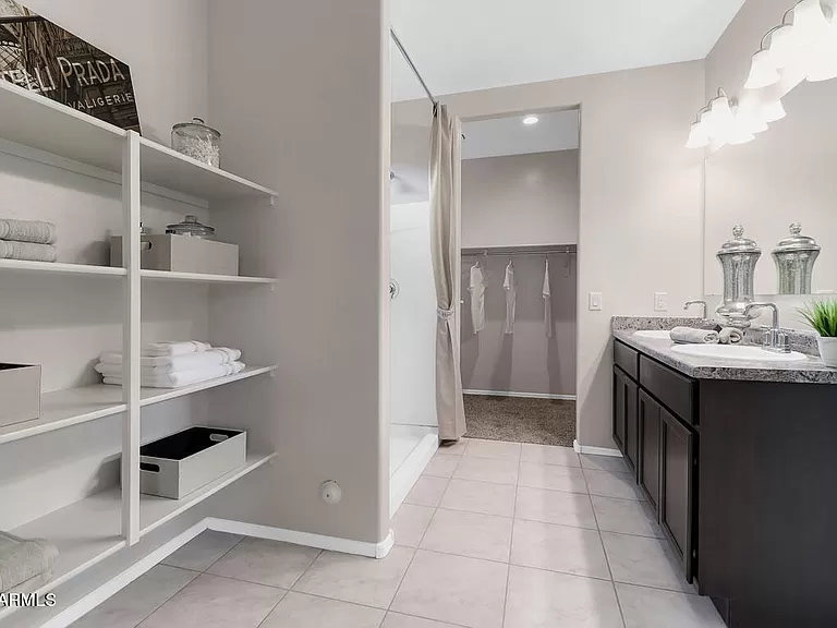 24660 N Barley Rd - Photo 4 of 7