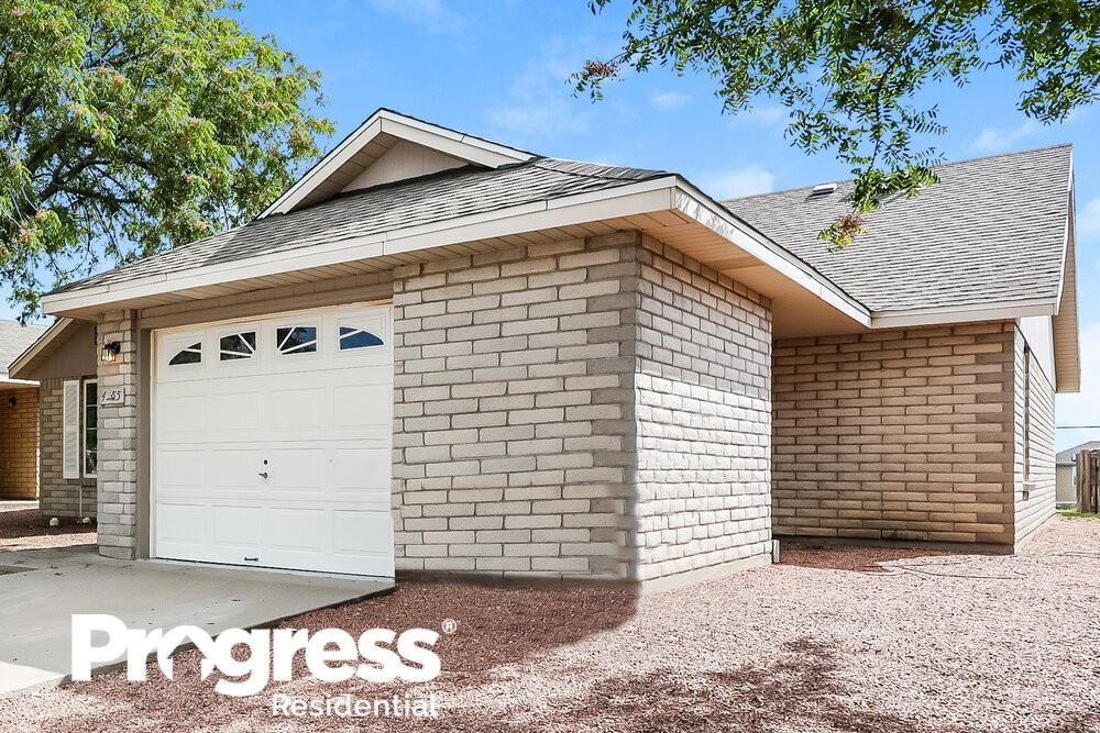 4755 Loma Del Rey Cir - Photo 3 of 19