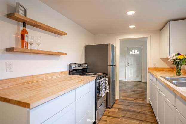 926 Austin Ave - Photo 4 of 7