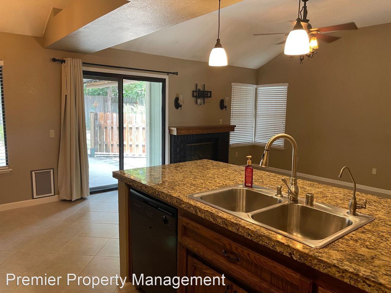 1300 Buttercup Ct - Photo 2 of 23