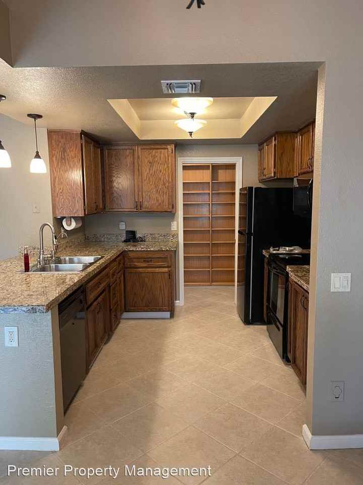 1300 Buttercup Ct - Photo 3 of 23