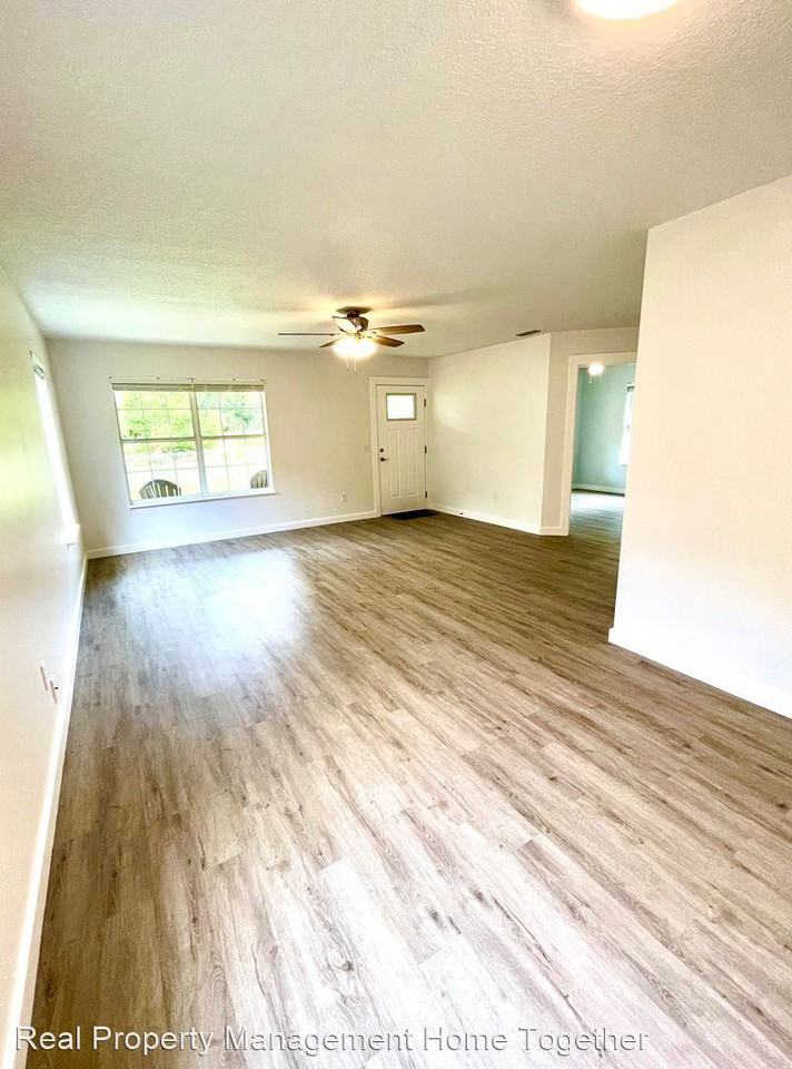 1698 County Road 214 - Photo 2 of 17