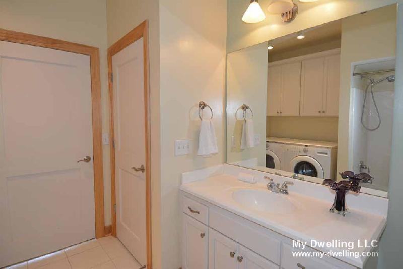 1004 W Garfield Ave - Photo 3 of 11