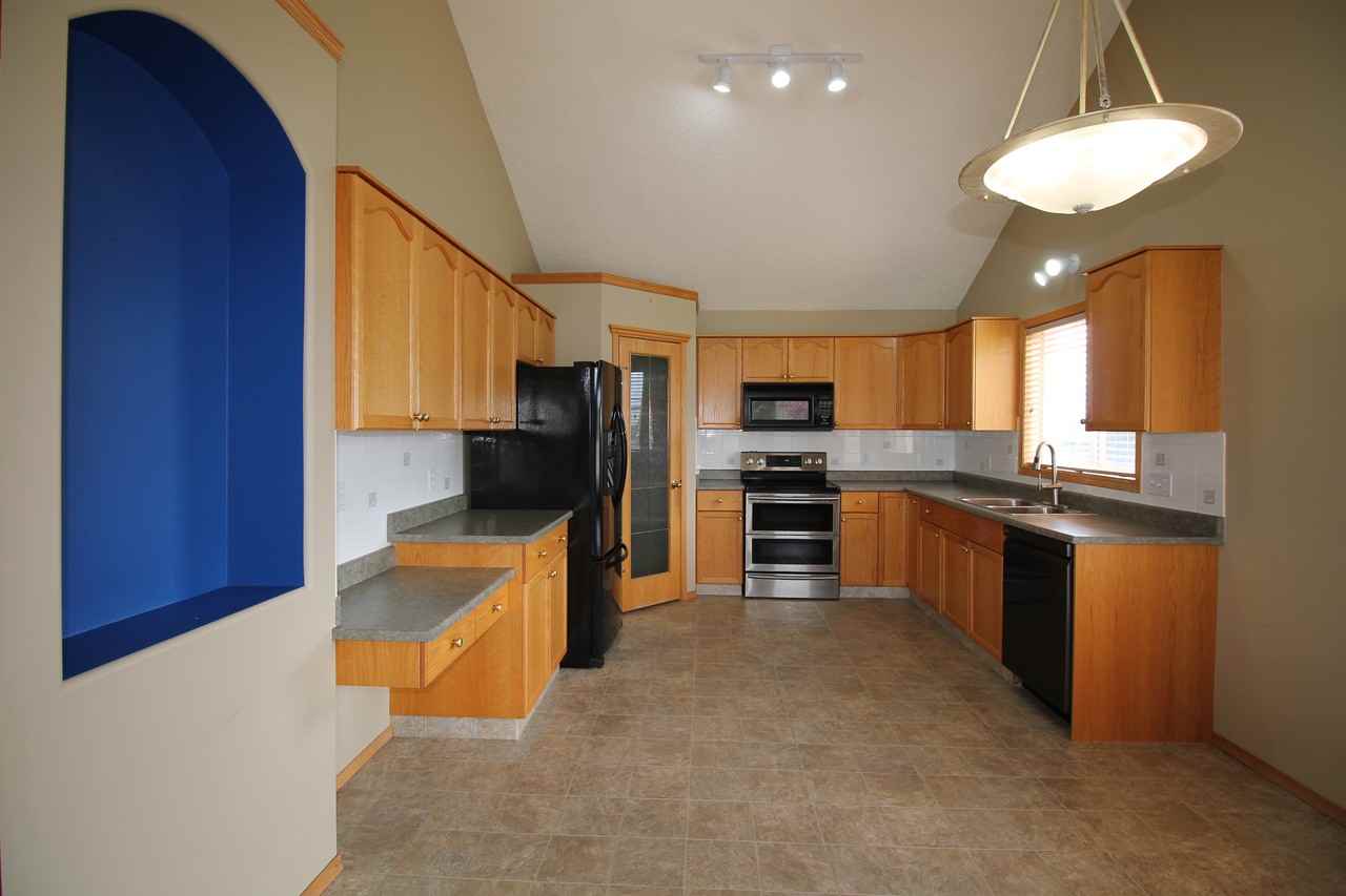 12935 Hudson Way Nw - Photo 2 of 24