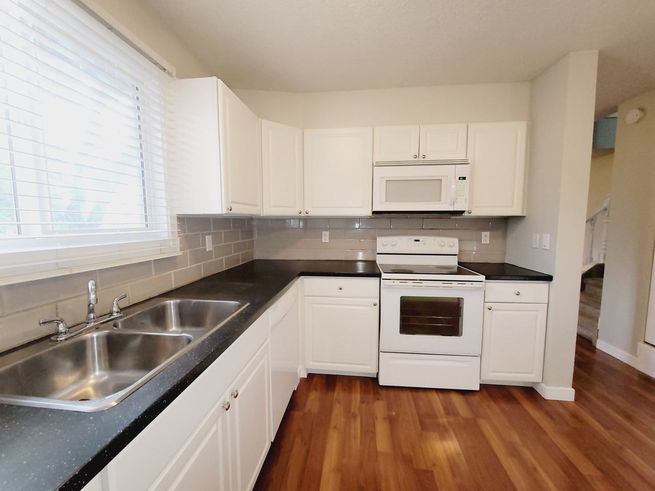 1748 Lakewood Road South Nw - Photo 2 of 29