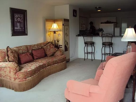 1123 Beaver Run - Photo 2 of 4