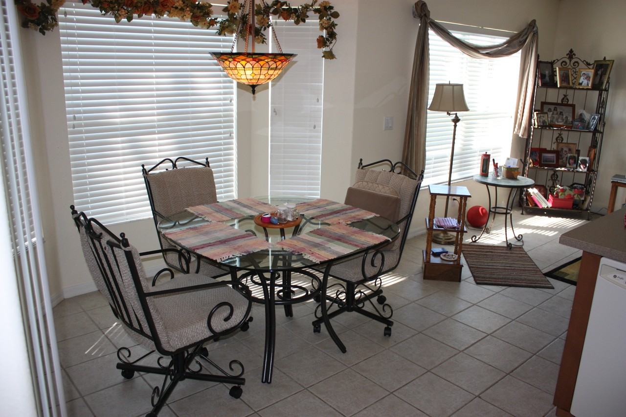 18629 Bent Pine Dr - Photo 3 of 11