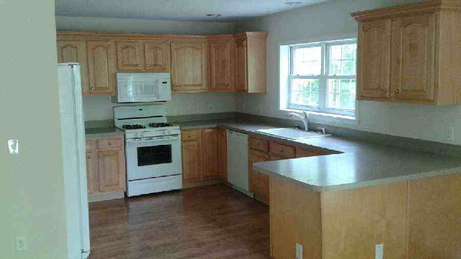 5095 Endicott St - Photo 3 of 14