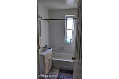 4350 N Pershing Dr #3 - Photo 3 of 7
