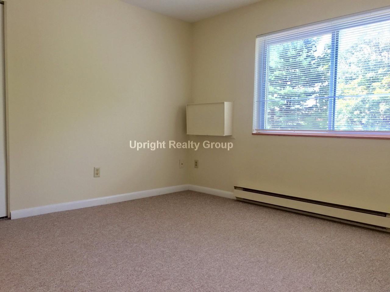 Mayflower Ave #7 - Photo 6 of 14